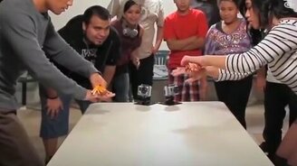 Во что можно сыграть в офисе - смотреть видео (7:43)