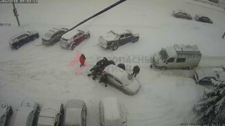 Неуважительно припарковался на дороге - смотреть видео (1:05)