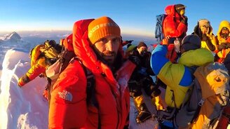 Вид с вершины Эвереста - смотреть видео (3:48)