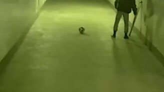 А инвалид-то ненастоящий! - смотреть видео (0:40)