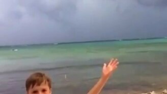 Маленький повелитель молний - смотреть видео (0:10)