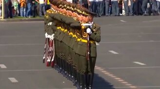 Армянский военный парад впечатляет - смотреть видео (1:59)