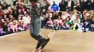 Танец на лыжах - смотреть видео (0:39)