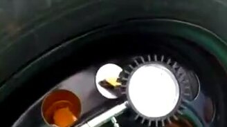 Как сохранять нормальное давление в шине - смотреть видео (0:36)