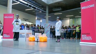 Шарики для пинг-понга и жидкий азот - смотреть видео (1:12)