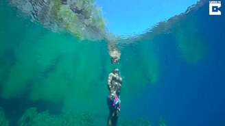 Без акваланга под водой - смотреть видео (1:00)