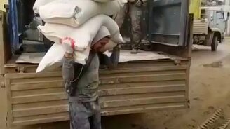 Грузчик безумствует - смотреть видео (0:56)