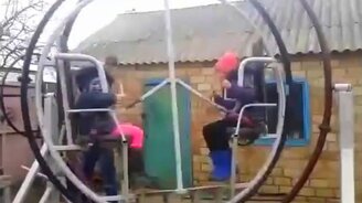 Карусель в космос - смотреть видео (1:42)