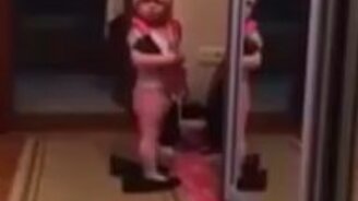 В магазин, и не накрашенная - смотреть видео (1:38)