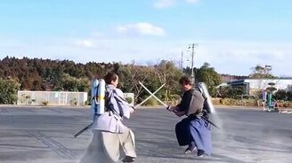 Самурайская битва в воздухе - смотреть видео (0:54)