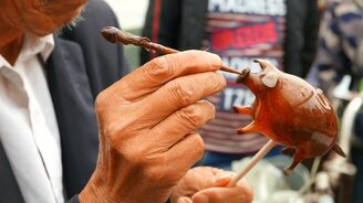 Надутая китайская сладость - смотреть видео (4:13)