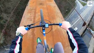 Велосипедная поездка на высоте - смотреть видео (1:46)