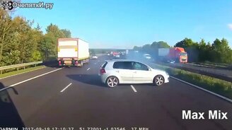 Везение и предусмотрительность на дорогах - смотреть видео (5:36)