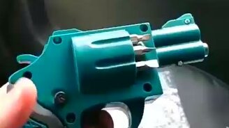 Электрическая отвёртка - смотреть видео (0:40)