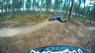 Неудачно преодолел трамплин - смотреть видео (0:19)