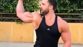 Качок в обычной жизни - смотреть видео (0:55)