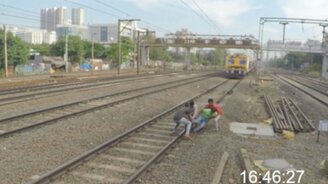 Хорошо, когда есть друзья! - смотреть видео (0:18)