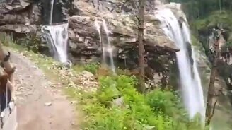 Дорога-водопад - смотреть видео (1:52)