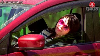 Какая-то бесконечная труба - смотреть видео (1:38)