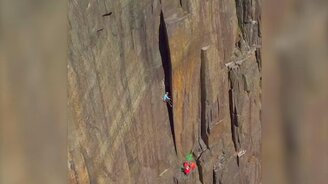 Женщина-скалолаз - смотреть видео (0:32)