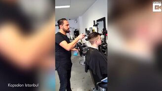 Стрижка с огоньком - смотреть видео (1:54)