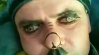 Пока он спал... - смотреть видео (0:29)