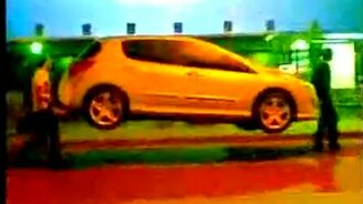 Несут авто домой - смотреть видео (1:33)