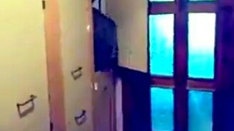 Кот знает своё место - смотреть видео (0:14)