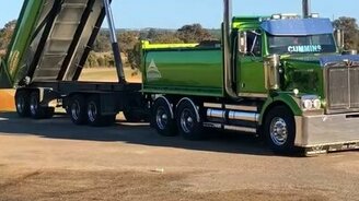 Автовыгрузка из двух кузовов - смотреть видео (1:28)