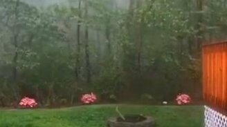 Как налетает торнадо - смотреть видео (0:20)