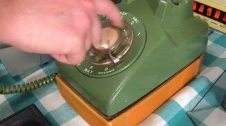 Подключение к интернету в 1979 году - смотреть видео (1:11)