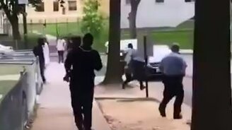 Чёрный Марио против полиции - смотреть видео (0:23)