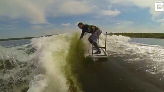 Сёрфинг на столе - смотреть видео (0:19)