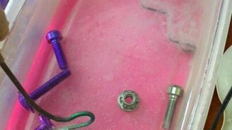 Раскрашивание болтов током - смотреть видео (0:58)