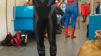 Киногерои в метрополитене - смотреть видео (1:10)