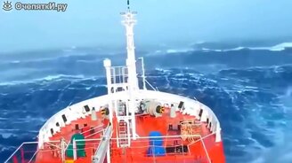 Топ-5 волн-гигантов - смотреть видео (10:04)