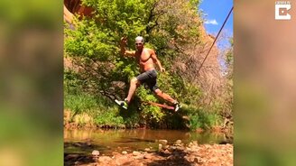 Невероятное балансирование на верёвке - смотреть видео (1:00)