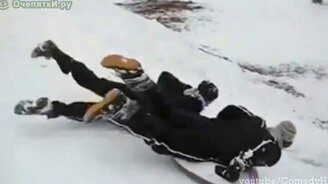 Чуть не врезался - смотреть видео (0:16)