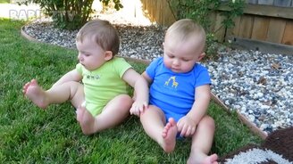 Подборка улыбок с детьми - смотреть видео (10:13)