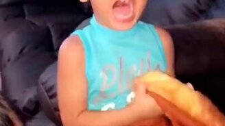 О, боже, папа исчез! - смотреть видео (0:28)