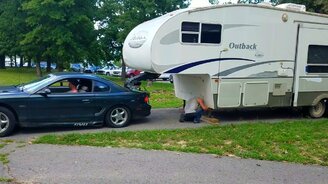 Когда у тебя спорткар - смотреть видео (0:26)