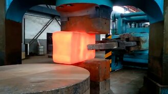 Топ-сюжеты с раскалённым металлом - смотреть видео (10:16)