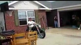 Погрузка мотоцикла - смотреть видео (0:51)