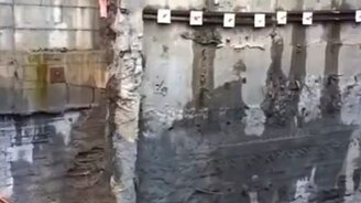 Горе-строители и оползень - смотреть видео (1:39)