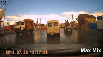 Прицеп пошёл в занос... - смотреть видео (5:27)