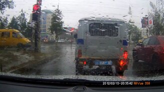 Ну надо ж было так попасть! - смотреть видео (0:49)