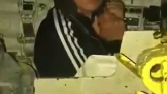 Когда взял жену на работу - смотреть видео (0:53)