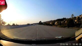 Вынужденная посадка на дорогу - смотреть видео (2:32)