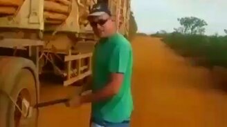 Как забортовать колесо на фуре - смотреть видео (0:53)