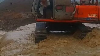 Экскаватор-переправщик - смотреть видео (1:38)